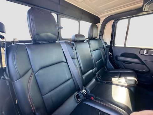Used 2022 Jeep Gladiator Mojave w/ Cold Weather Group AWD/4WD image 32