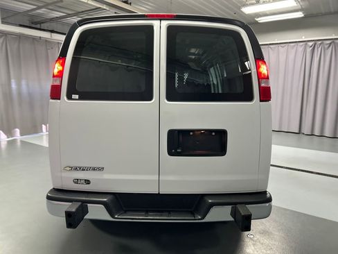 Used 2024 Chevrolet Express 2500 Work Van w/ Driver Convenience Package image 6