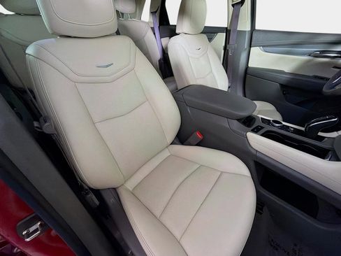 Used 2021 Cadillac XT5 Premium Luxury image 30