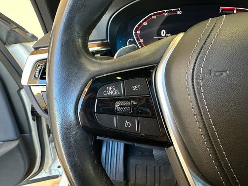 Used 2020 BMW 530i w/ Convenience Package image 16