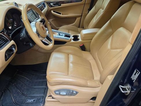 Used 2016 Porsche Macan Turbo AWD/4WD image 6