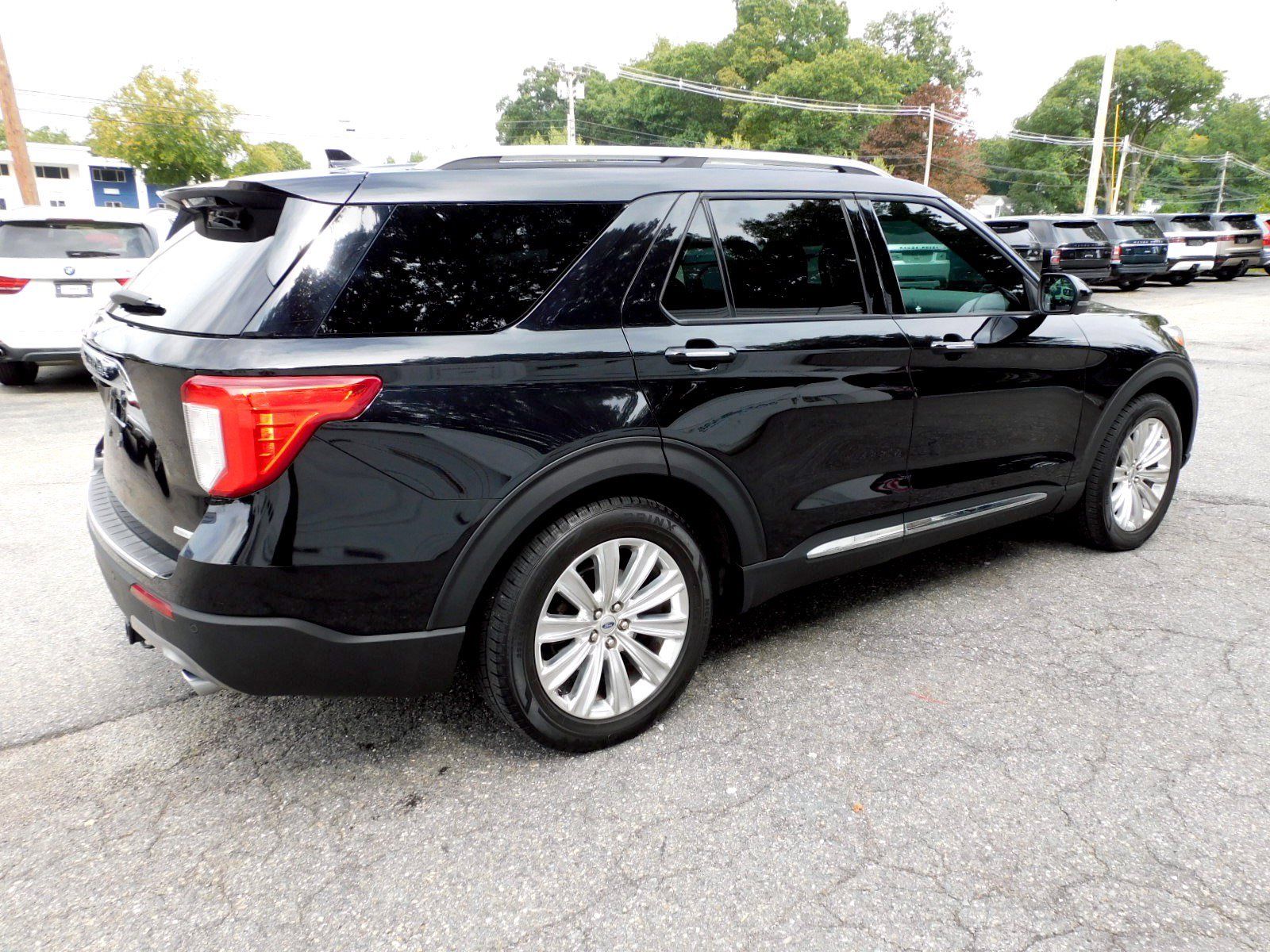 Used 2020 Ford Explorer Limited RWD image 5