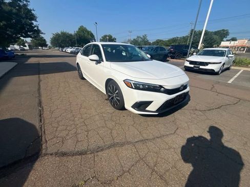 Used 2024 Honda Civic EX image 25