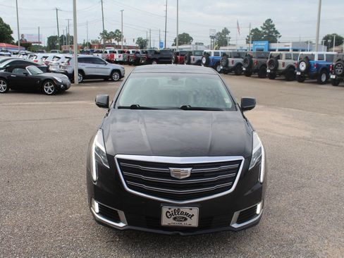 Used 2019 Cadillac XTS Luxury FWD image 4