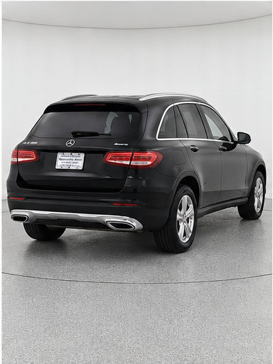 Used 2018 Mercedes-Benz GLC 300 4MATIC image 5