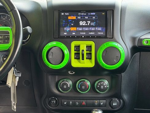 Used 2018 Jeep Wrangler Unlimited Sport AWD/4WD image 45