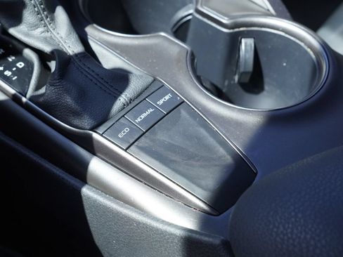 Used 2024 Toyota Camry SE FWD image 18