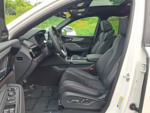 Used 2026 Acura MDX A-Spec AWD/4WD image 13