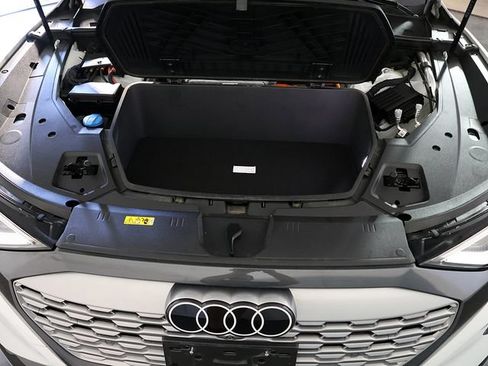 Used 2024 Audi Q8 e-tron Premium Plus w/ Premium Plus Package AWD/4WD image 39