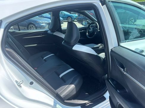 Used 2026 Toyota Camry Hybrid w/ Convenience Package FWD image 11