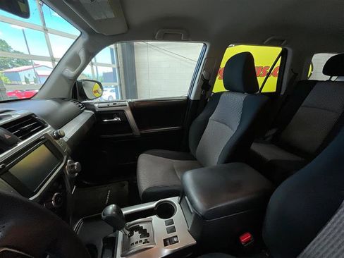 Used 2015 Toyota 4Runner SR5 RWD image 12