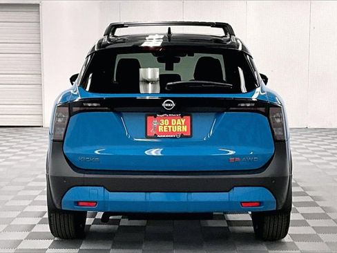 New 2025 Nissan Kicks SR w/ SR Premium Package image 4