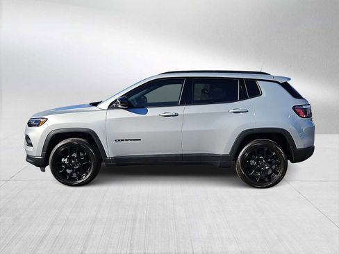 New 2026 Jeep Compass Latitude image 5