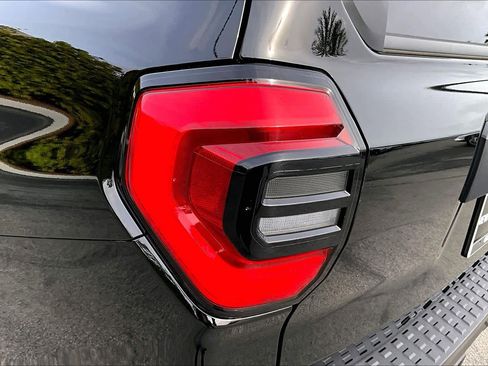 Used 2025 Toyota 4Runner SR5 image 27