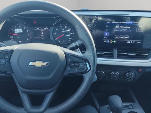 New 2026 Chevrolet Trax LS image 4