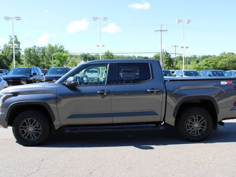 Used 2023 Toyota Tundra SR5 w/ SR5 Convenience Package AWD/4WD image 28