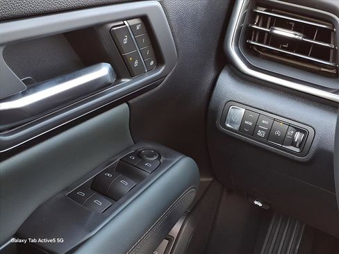 New 2026 GMC Terrain AT4 w/ Convenience Package III AWD/4WD image 14