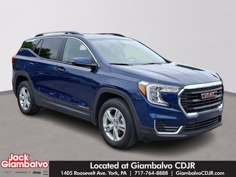 Used 2022 GMC Terrain SLE w/ Driver Convenience Package AWD/4WD image 1