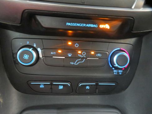 Used 2019 Ford Transit Connect XL FWD image 53