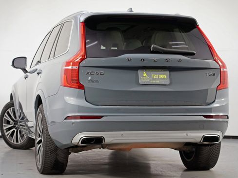 Used 2020 Volvo XC90 T6 Momentum image 5