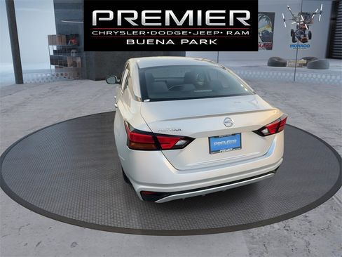 Used 2021 Nissan Altima 2.5 S image 7