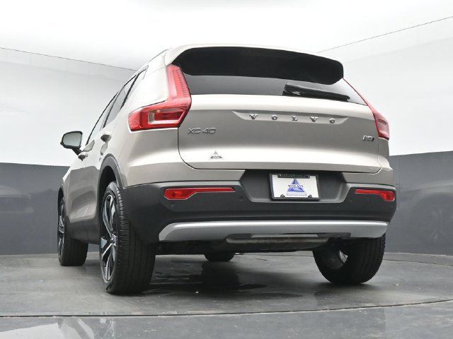 Used 2024 Volvo XC40 B5 Ultimate AWD/4WD image 37