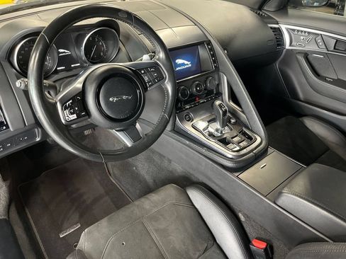 Used 2018 Jaguar F-TYPE Coupe RWD image 33