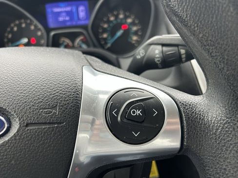 Used 2013 Ford Focus SE w/ SE Winter Pkg image 17