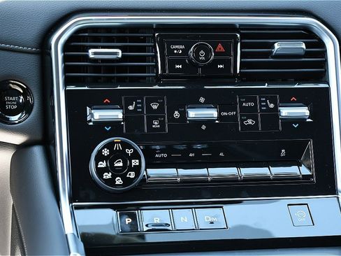 New 2026 Nissan Armada SL w/ Captain's Chari Seat Package image 15