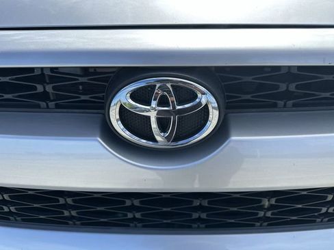 Used 2018 Toyota 4Runner SR5 image 10