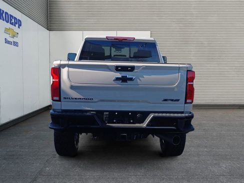 New 2026 Chevrolet Silverado 2500 ZR2 w/ LPO, Dark Essentials Package AWD/4WD image 4