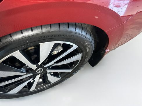 Used 2024 Nissan Sentra SV w/ SV Premium Package image 11