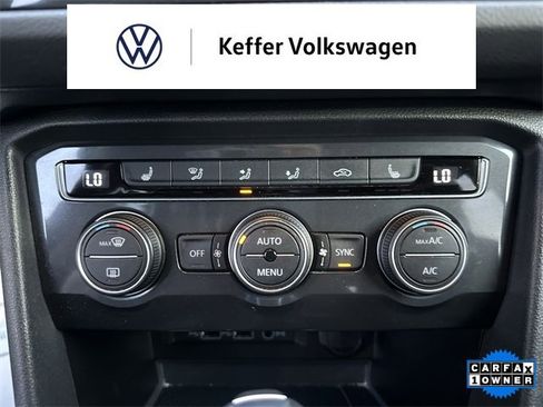 Used 2020 Volkswagen Tiguan SE image 17