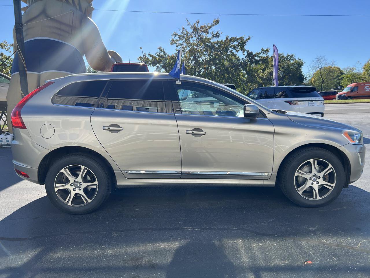 Used 2015 Volvo XC60 T6 Premier Plus AWD/4WD image 7