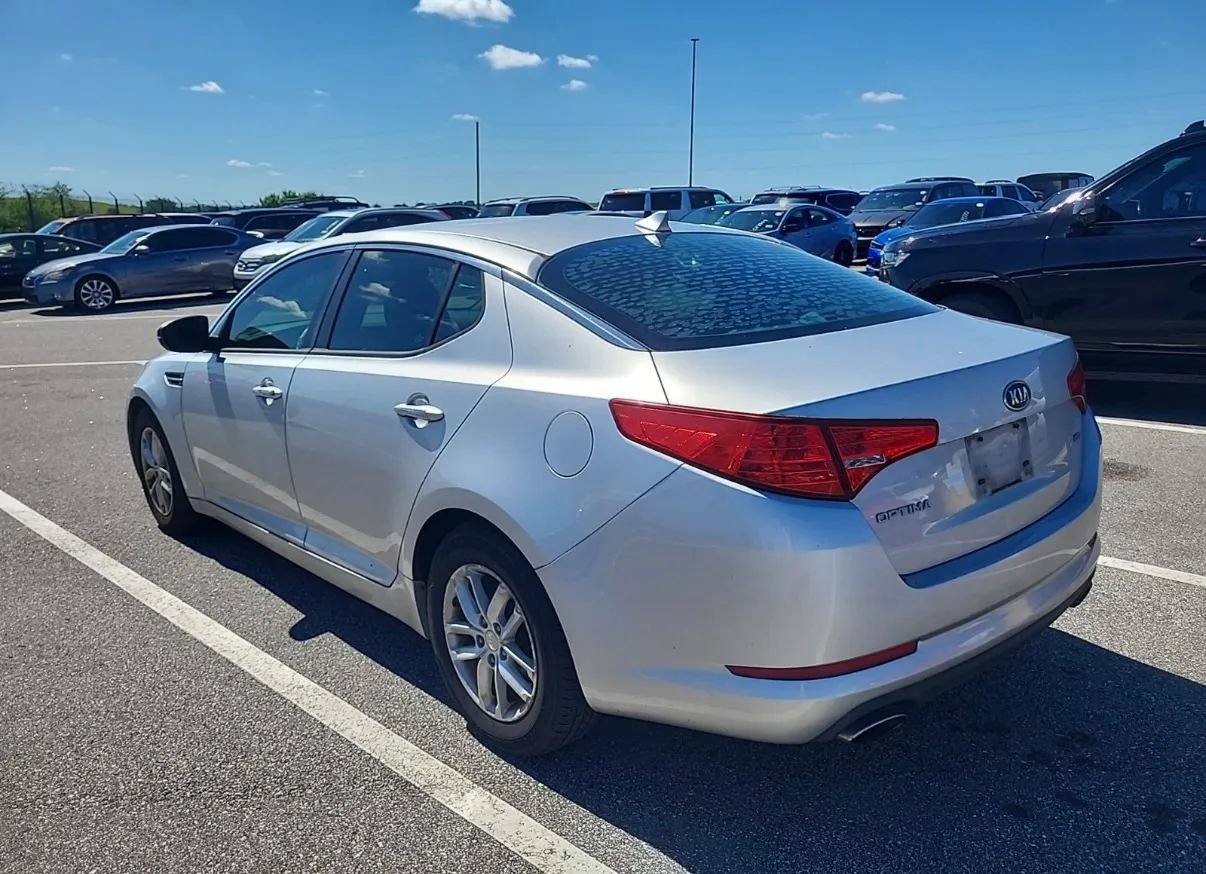 Used 2013 Kia Optima LX FWD image 4