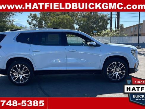 New 2026 GMC Acadia Denali Ultimate w/ LPO, Floor Liner Package AWD/4WD image 6