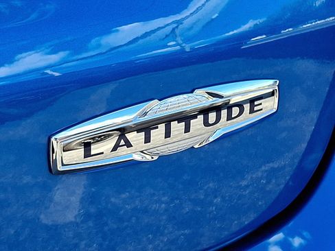 Used 2024 Jeep Compass Latitude w/ Convenience Group image 28