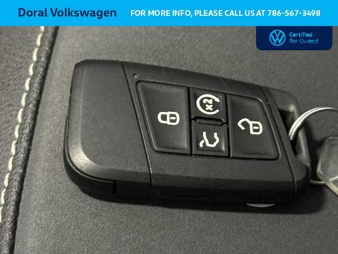 Used 2024 Volkswagen Taos SE FWD image 28