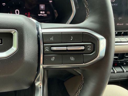 Used 2026 GMC Canyon Denali AWD/4WD image 15