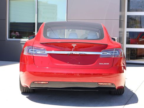 Used 2020 Tesla Model S Performance AWD/4WD image 7