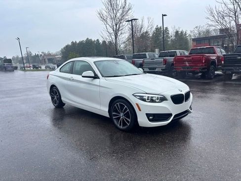 Used 2020 BMW 230i xDrive Coupe w/ Premium Package AWD/4WD image 4