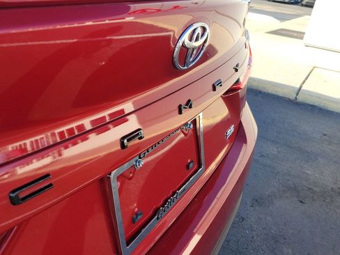 Used 2025 Toyota Camry SE image 6