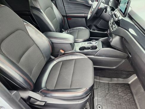 Used 2025 Ford Escape ST-Line Select image 19