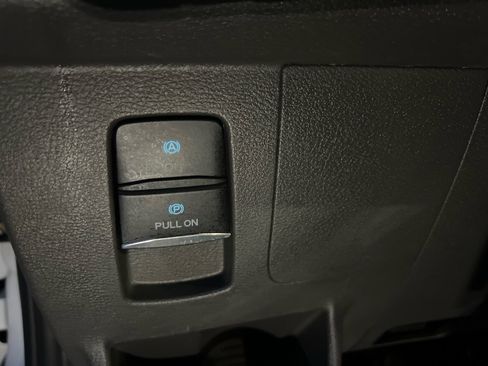 Used 2021 Ford Transit 350 XLT image 23