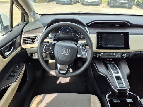 Used 2018 Honda Clarity Plug-In Hybrid image 16