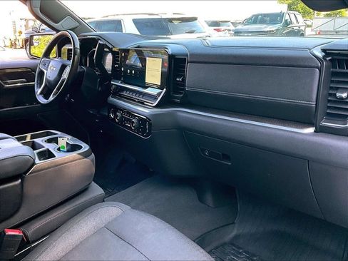 Used 2022 Chevrolet Silverado 1500 LT AWD/4WD image 21