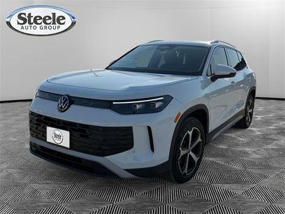 New 2025 Volkswagen Tiguan SE