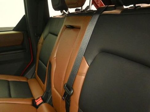 Certified 2024 Ford Bronco Outer Banks AWD/4WD image 11