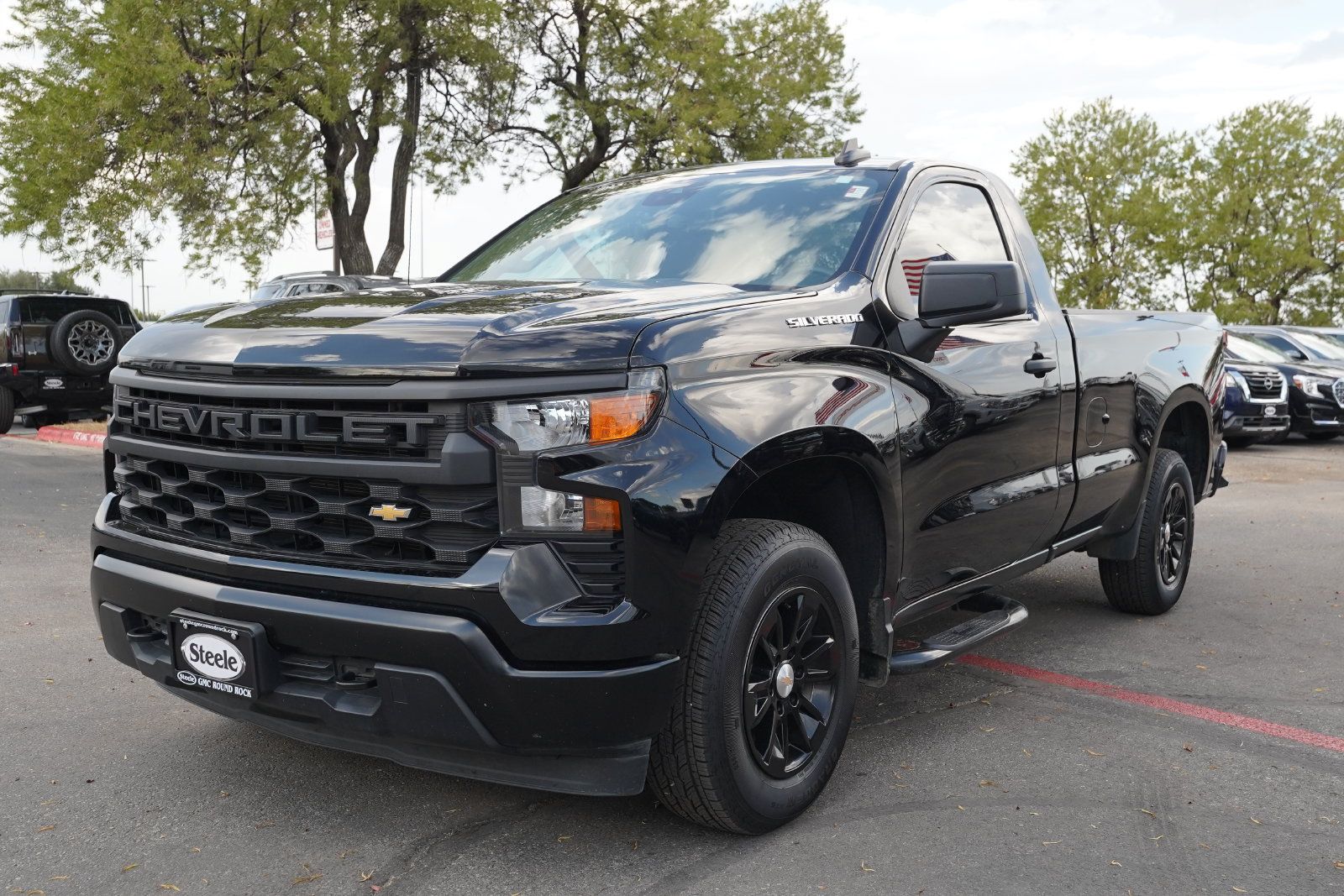 Used 2025 Chevrolet Silverado 1500 W/T w/ WT Value Package RWD image 1