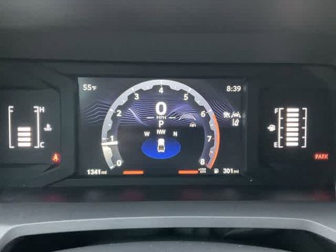 Used 2025 Toyota Tacoma SR5 image 27